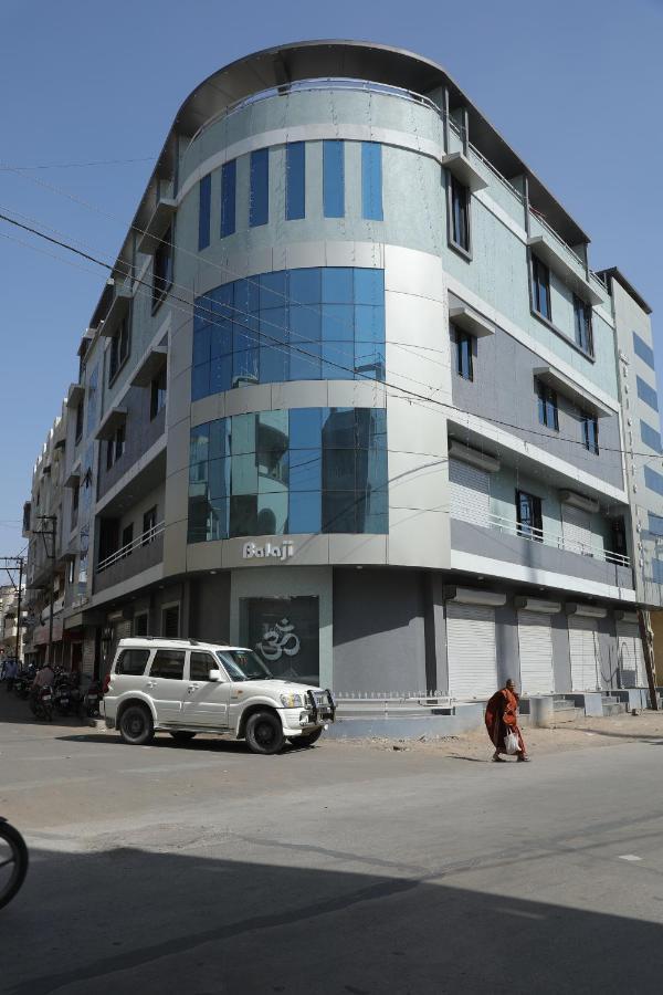 Hotel Balaji Palace Porbandar Eksteriør billede